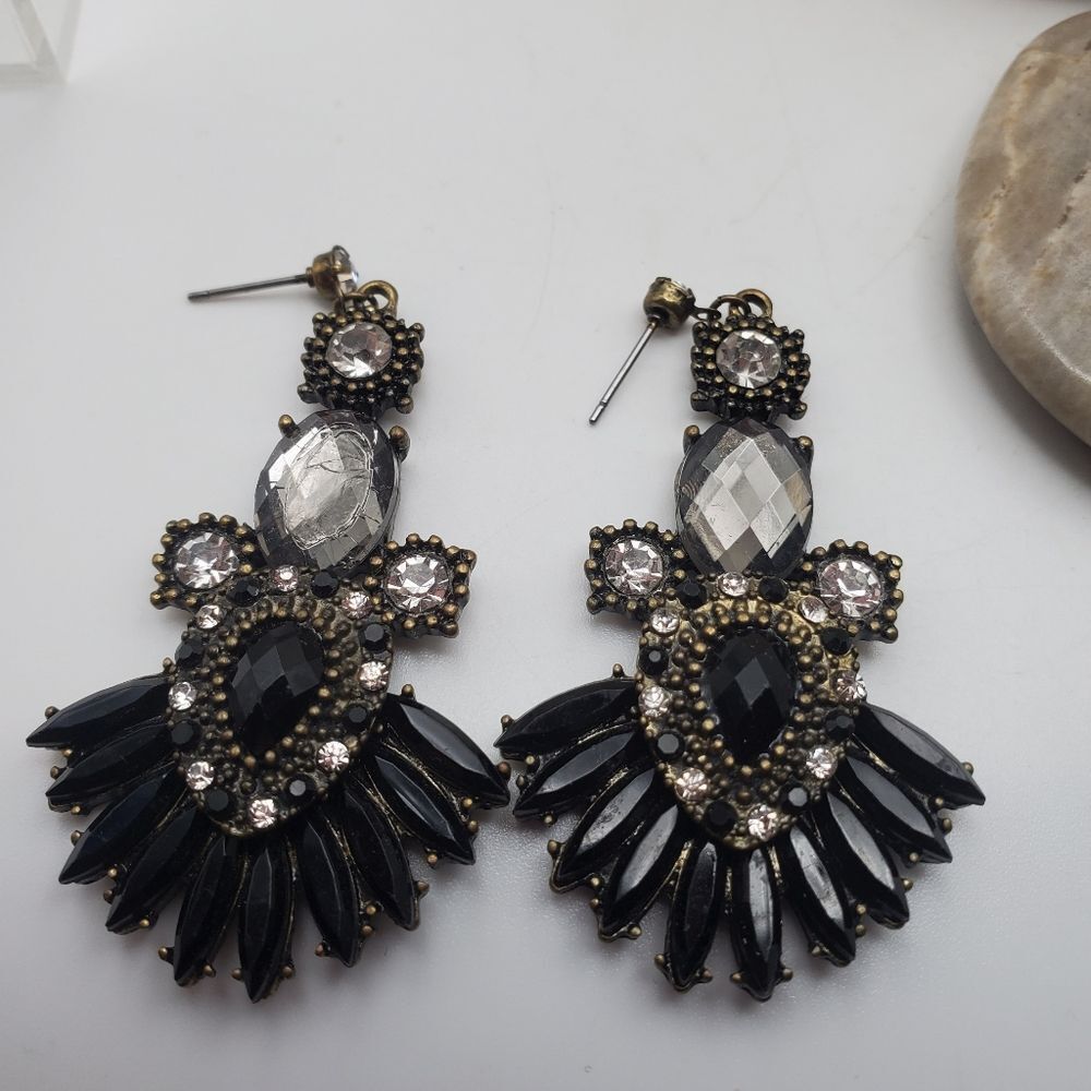 Victorian gem earrings‎